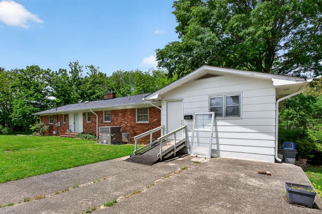 640 Cill St, Smithville, TN 37166