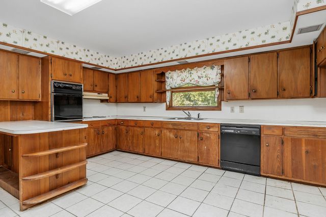 640 Cill St, Smithville, TN 37166