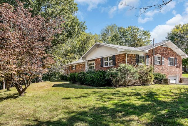 640 Cill St, Smithville, TN 37166