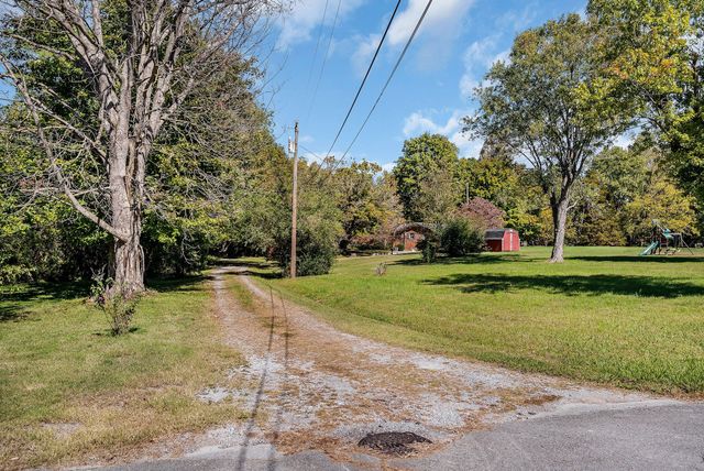 640 Cill St, Smithville, TN 37166