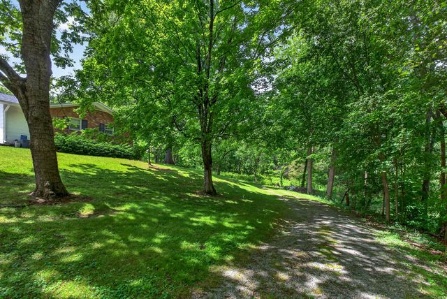 640 Cill St, Smithville, TN 37166