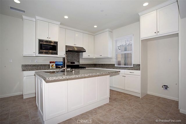 88 Painted Trellis, Irvine, CA 92620