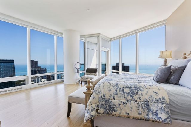 340 E Randolph Street 5101, Chicago, IL 60601