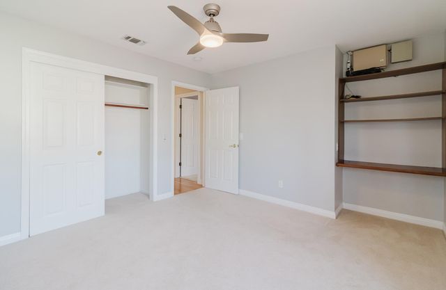 4 Marina Blue Ct, Sacramento, CA 95831