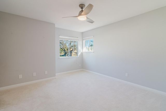 4 Marina Blue Ct, Sacramento, CA 95831