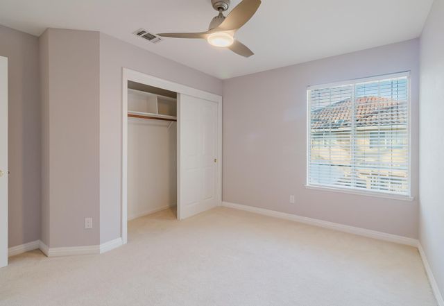 4 Marina Blue Ct, Sacramento, CA 95831