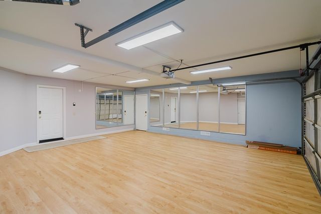 4 Marina Blue Ct, Sacramento, CA 95831