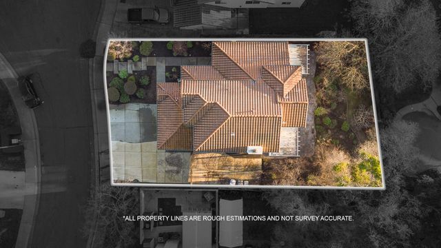 4 Marina Blue Ct, Sacramento, CA 95831