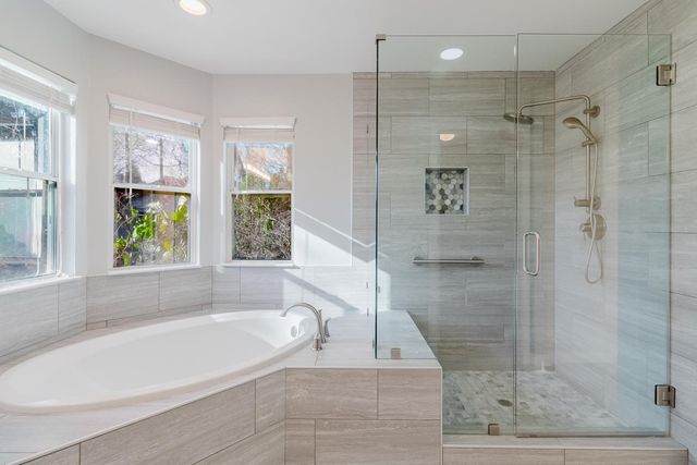 4 Marina Blue Ct, Sacramento, CA 95831