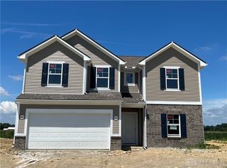 1119 Honeydew Drive, Tipp City, OH 45373