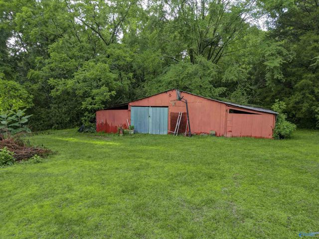 407 Bowles Bridge Road, Hartselle, AL 35640