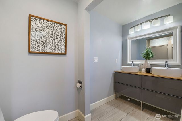 14511 NE 4th Street, Bellevue, WA 98007
