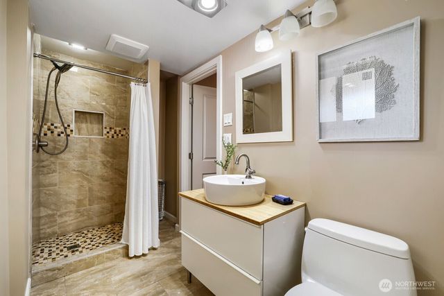 14511 NE 4th Street, Bellevue, WA 98007