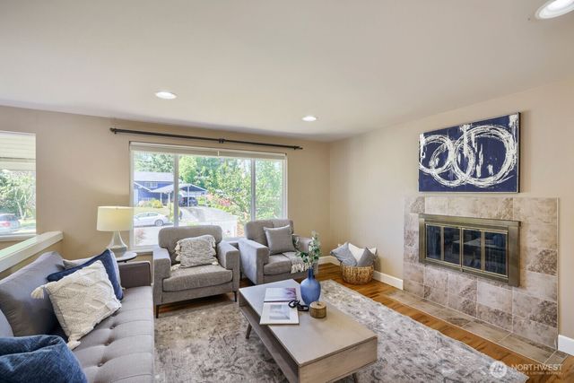 14511 NE 4th Street, Bellevue, WA 98007