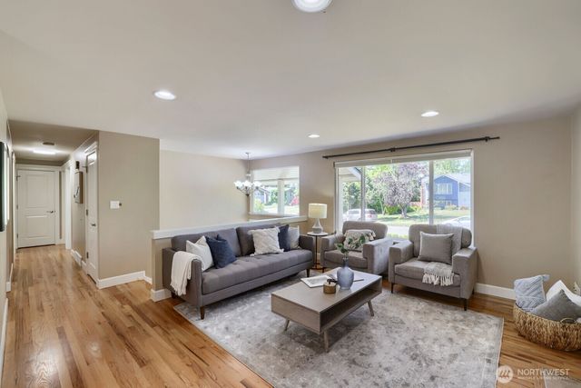14511 NE 4th Street, Bellevue, WA 98007