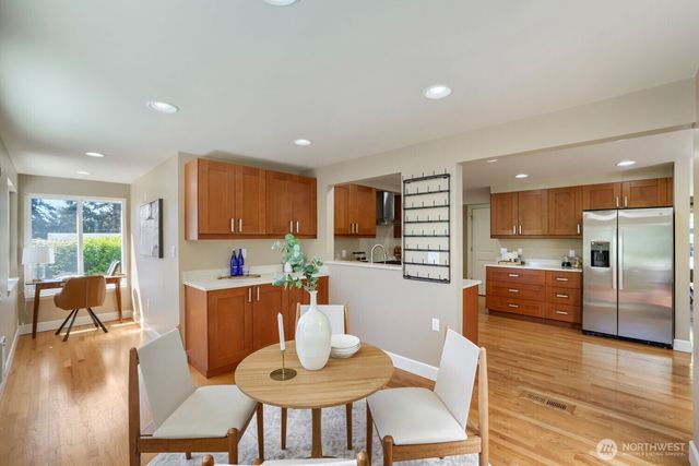 14511 NE 4th Street, Bellevue, WA 98007