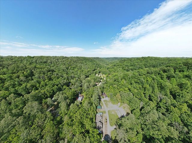 341 Cooper Ln, Smithville, TN 37166