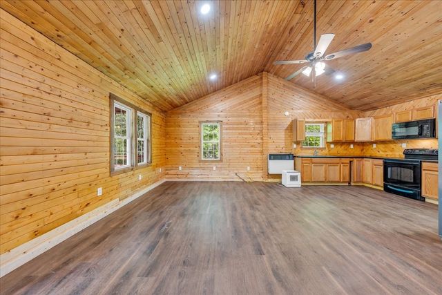 341 Cooper Ln, Smithville, TN 37166