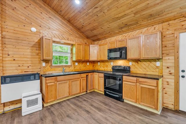 341 Cooper Ln, Smithville, TN 37166