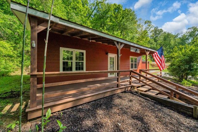 341 Cooper Ln, Smithville, TN 37166