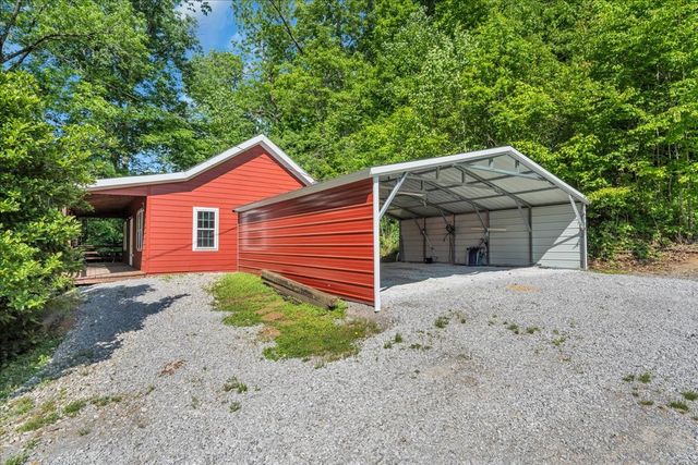 341 Cooper Ln, Smithville, TN 37166