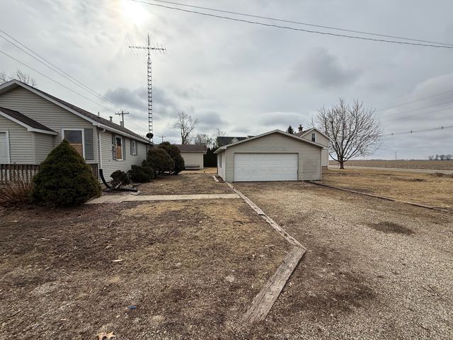 431 W Cedar Street, Ladd, IL 61329