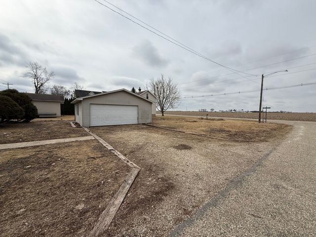 431 W Cedar Street, Ladd, IL 61329