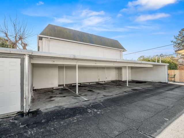 5055 N Wishon Avenue A-FIK, Fresno, CA 93704