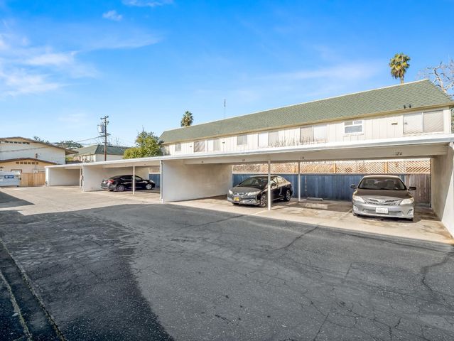 5055 N Wishon Avenue A-FIK, Fresno, CA 93704