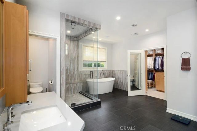 29302 Laro Drive, Agoura Hills, CA 91301