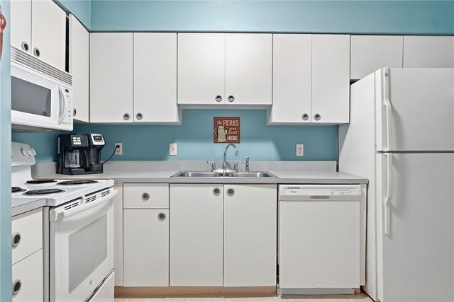 2345 Big Rock Rd, Hampton, PA 15101
