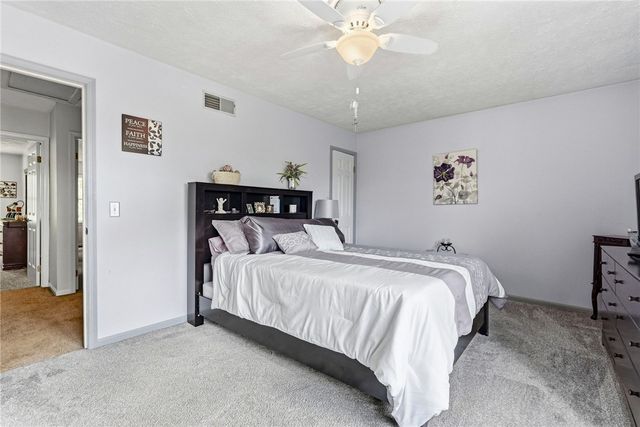 2345 Big Rock Rd, Hampton, PA 15101