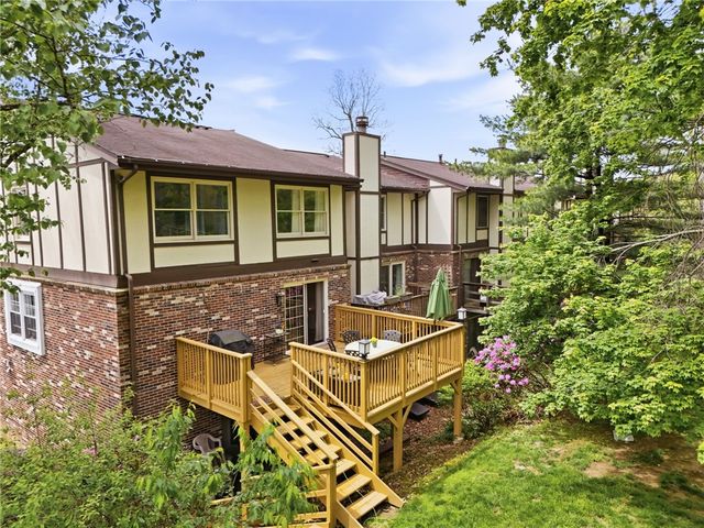 2345 Big Rock Rd, Hampton, PA 15101