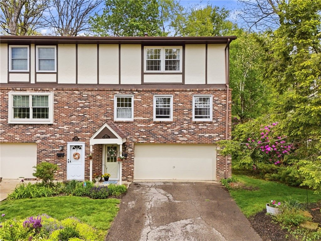 2345 Big Rock Rd, Hampton, PA 15101