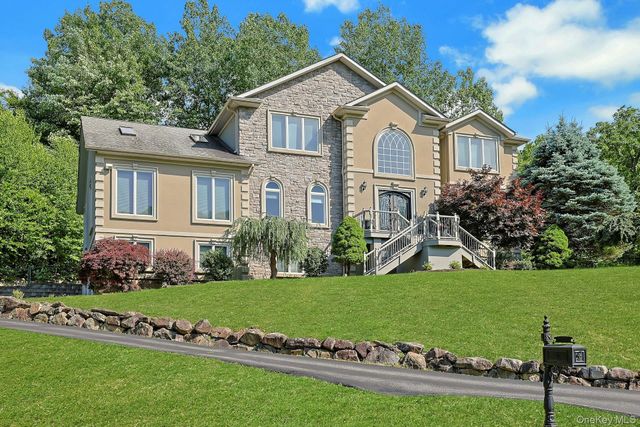 6 Cheesecote Lane, Pomona, NY 10970