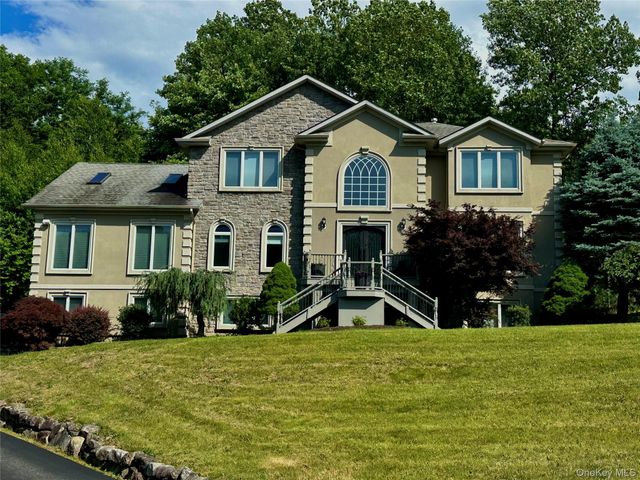 6 Cheesecote Lane, Pomona, NY 10970
