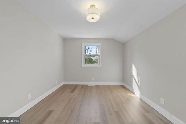 1733 LARK LN, Cherry Hill, NJ 08003