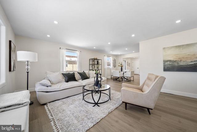 1733 LARK LN, Cherry Hill, NJ 08003