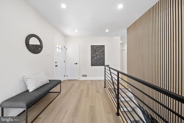 1733 LARK LN, Cherry Hill, NJ 08003