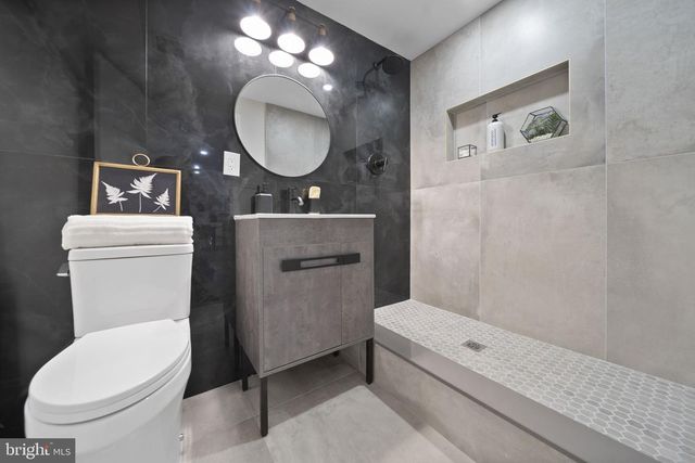 1733 LARK LN, Cherry Hill, NJ 08003