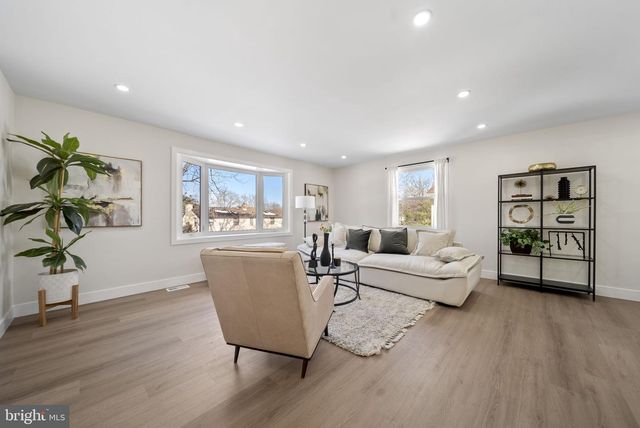 1733 LARK LN, Cherry Hill, NJ 08003