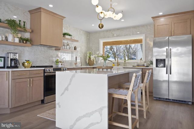 1733 LARK LN, Cherry Hill, NJ 08003