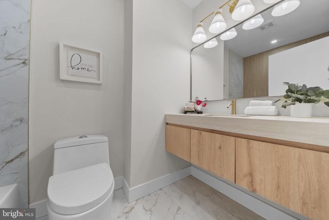 1733 LARK LN, Cherry Hill, NJ 08003