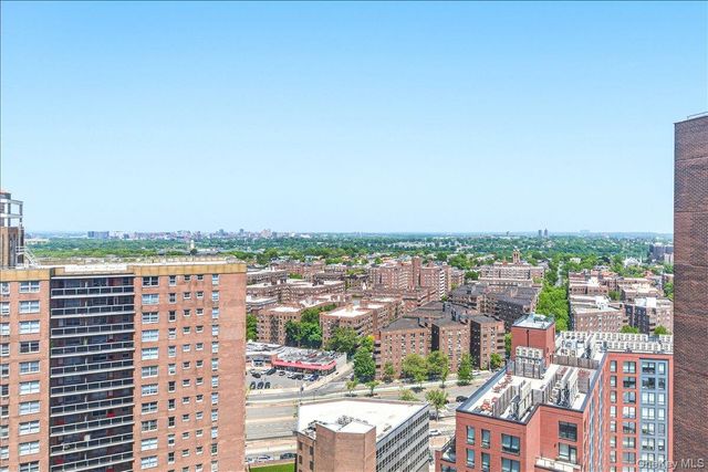 70-25 Yellowstone Boulevard 24N, Forest Hills, NY 11375