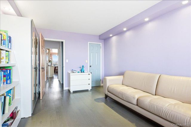70-25 Yellowstone Boulevard 24N, Forest Hills, NY 11375