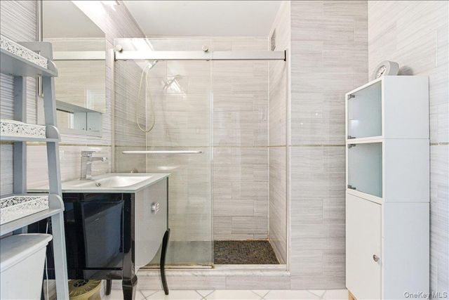 70-25 Yellowstone Boulevard 24N, Forest Hills, NY 11375