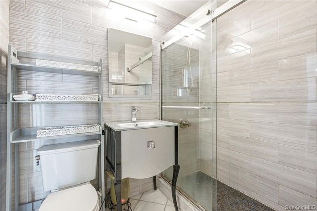 70-25 Yellowstone Boulevard 24N, Forest Hills, NY 11375
