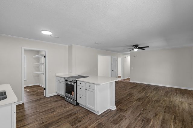 632 Ashley Circle, Dothan, AL 36305