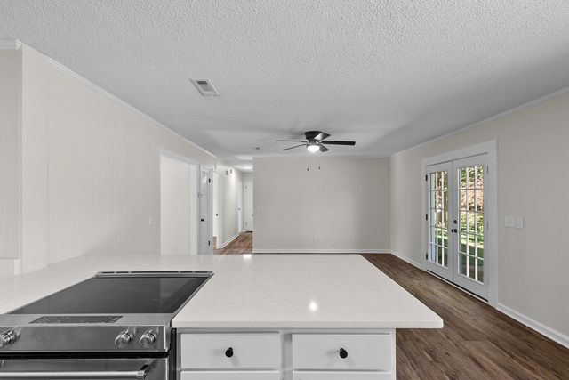 632 Ashley Circle, Dothan, AL 36305