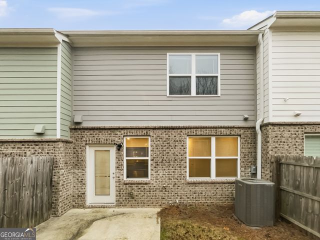 1586 Larkspur Trail, Conyers, GA 30012